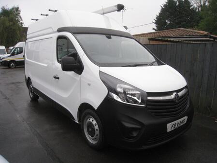 VAUXHALL VIVARO