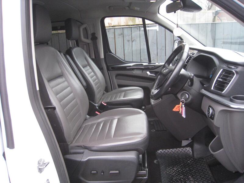FORD TOURNEO CUSTOM