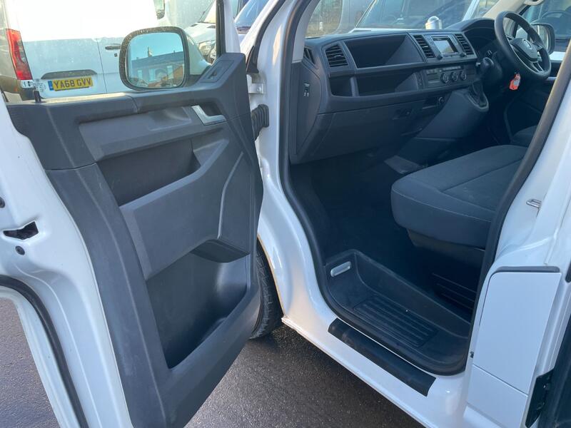 VOLKSWAGEN TRANSPORTER