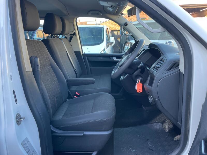 VOLKSWAGEN TRANSPORTER
