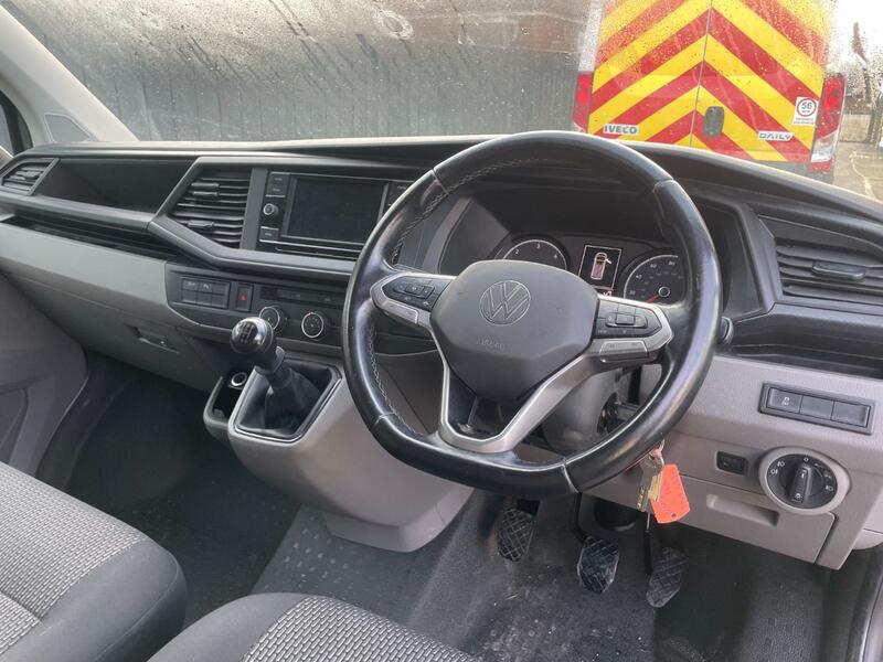 VOLKSWAGEN TRANSPORTER