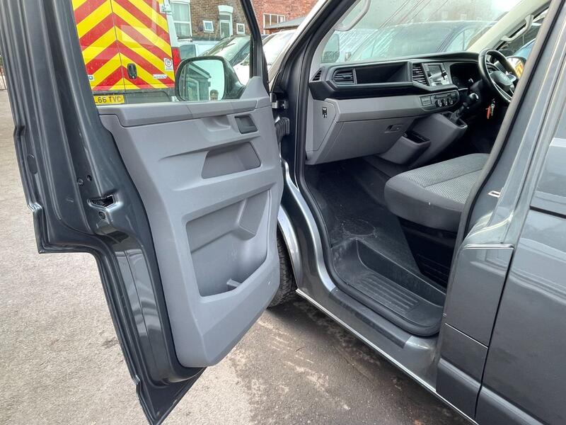 VOLKSWAGEN TRANSPORTER