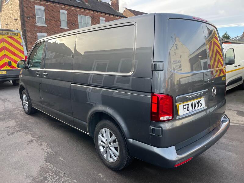 VOLKSWAGEN TRANSPORTER