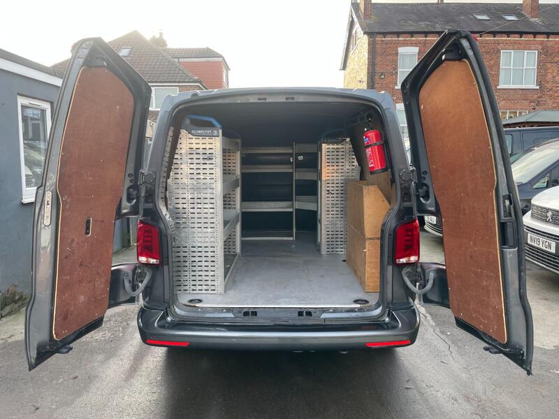 VOLKSWAGEN TRANSPORTER