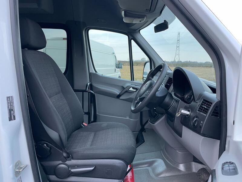 MERCEDES-BENZ SPRINTER