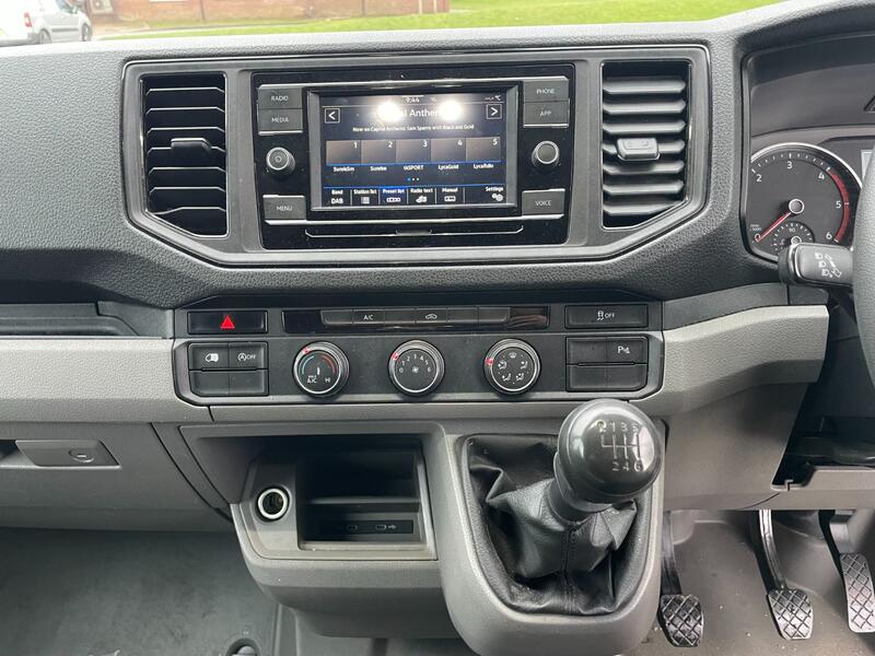 VOLKSWAGEN CRAFTER