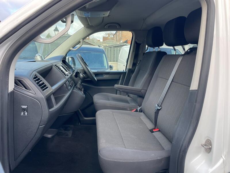 VOLKSWAGEN TRANSPORTER
