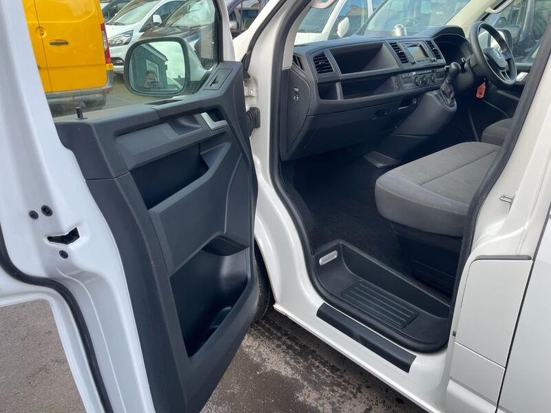 VOLKSWAGEN TRANSPORTER