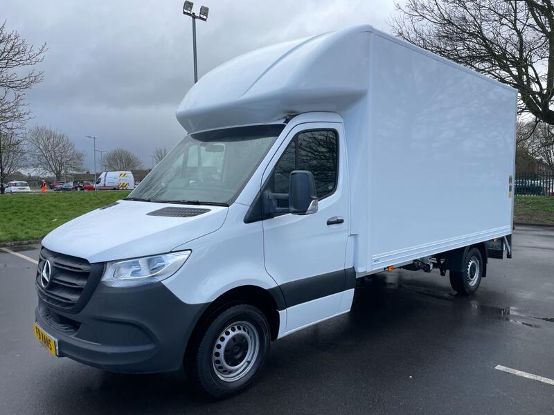 MERCEDES-BENZ SPRINTER