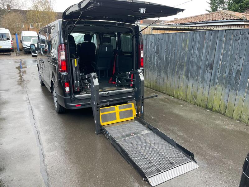 RENAULT TRAFIC