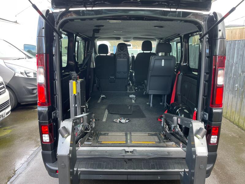 RENAULT TRAFIC