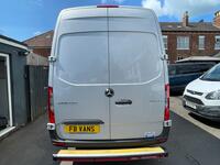 MERCEDES-BENZ SPRINTER