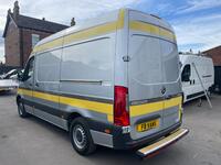MERCEDES-BENZ SPRINTER