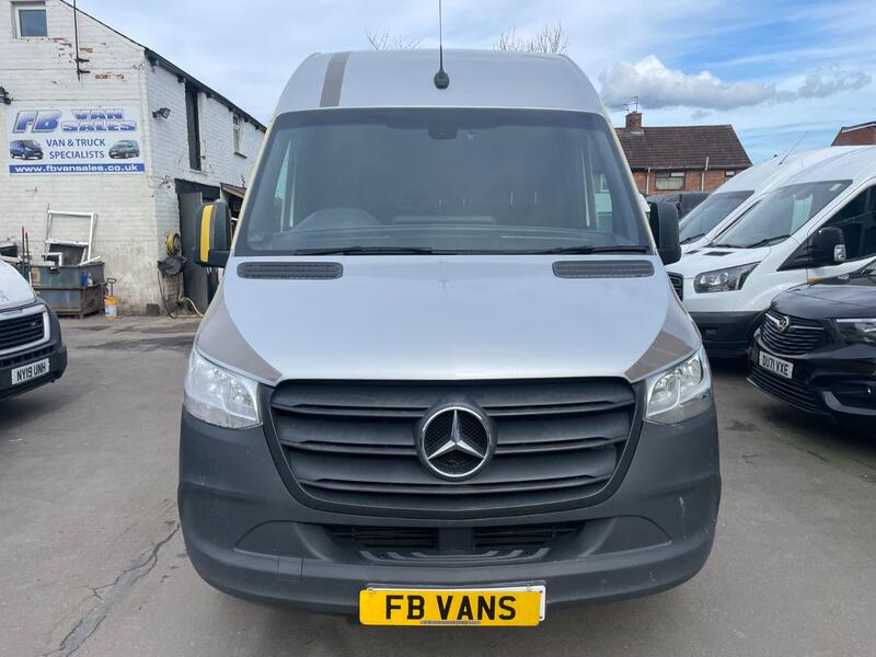 MERCEDES-BENZ SPRINTER