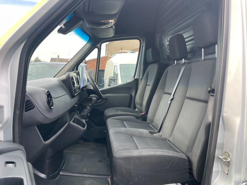 MERCEDES-BENZ SPRINTER