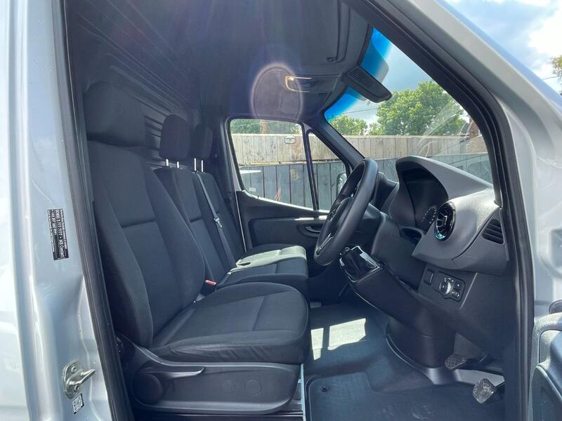 MERCEDES-BENZ SPRINTER