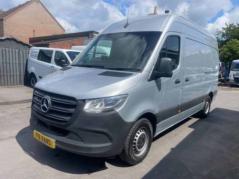 MERCEDES-BENZ SPRINTER
