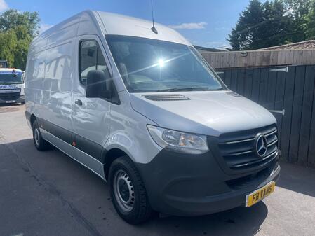MERCEDES-BENZ SPRINTER