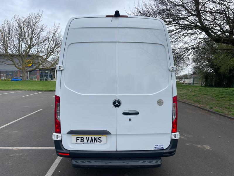 MERCEDES-BENZ SPRINTER