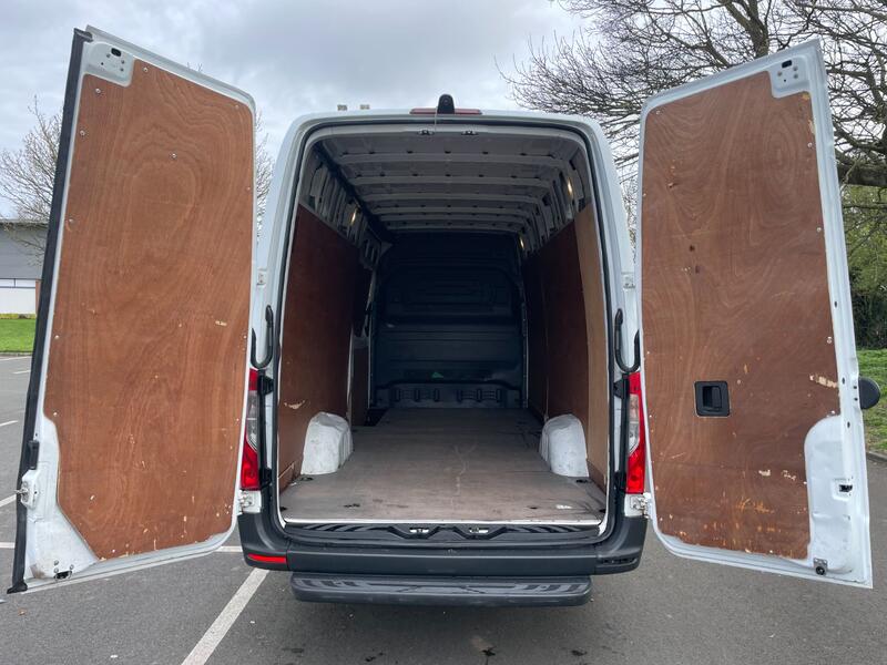 MERCEDES-BENZ SPRINTER