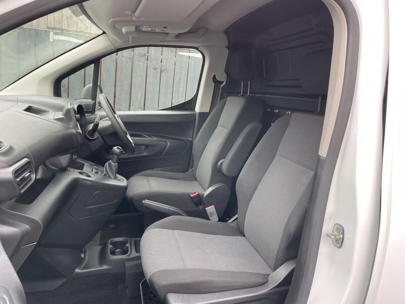 VAUXHALL COMBO