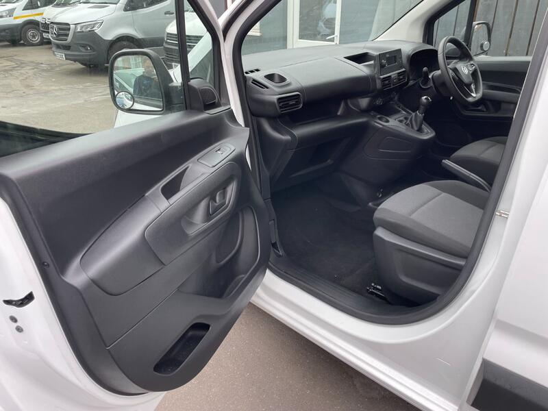 VAUXHALL COMBO