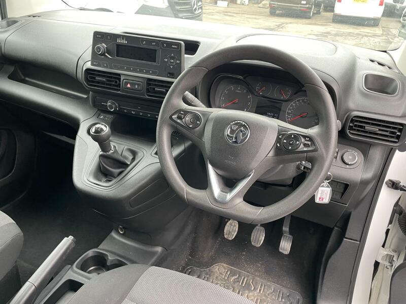 VAUXHALL COMBO