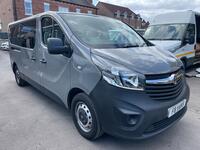 VAUXHALL VIVARO