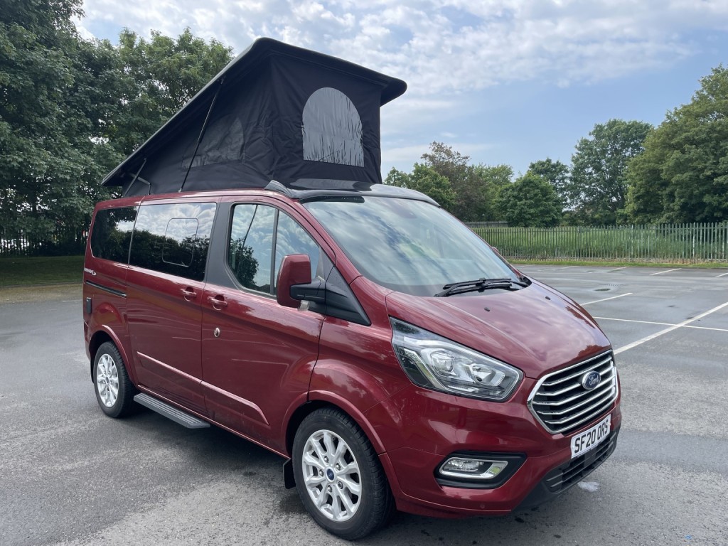 Used FORD TRANSIT CUSTOM 2020 Red for sale - £34995 in York, Yorkshire ...